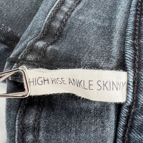 rag & bone High-Rise Skinny Ankle Frayed Hem Distressed Jeans Size 28 Women's - Picture 4 of 8